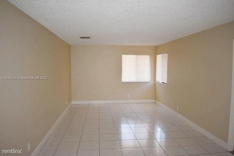 6527 Harbour Rd, North Lauderdale, FL 33068 photo 4