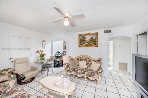 901 E 21st St, Hialeah, FL 33013 photo 9