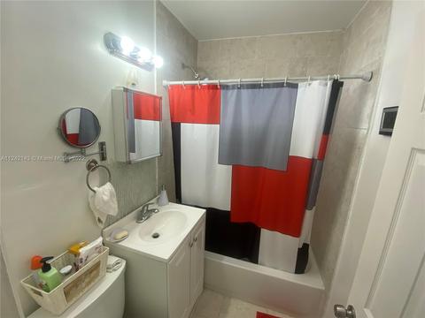 733 E 40th St, Hialeah, FL 33013 photo 13