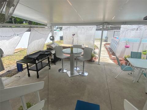 733 E 40th St, Hialeah, FL 33013 photo 16