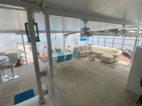 733 E 40th St, Hialeah, FL 33013 photo 15
