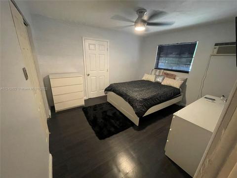 500 E 28th St, Hialeah, FL 33013 photo 10