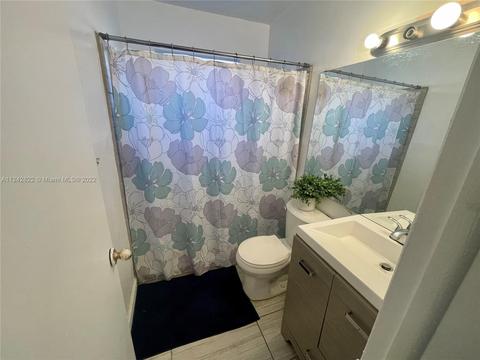 500 E 28th St, Hialeah, FL 33013 photo 7