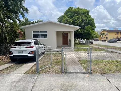 500 E 28th St, Hialeah, FL 33013 photo 1