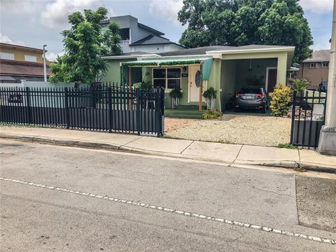 326 E 6th St, Hialeah, FL 33010 photo 2