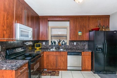 326 E 6th St, Hialeah, FL 33010 photo 11