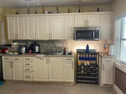 326 E 6th St, Hialeah, FL 33010 photo 10
