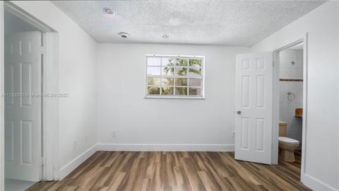315 E 42nd St, Hialeah, FL 33013 photo 15