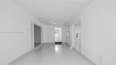 315 E 42nd St, Hialeah, FL 33013 photo 13