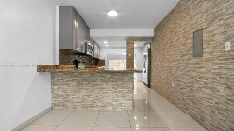 315 E 42nd St, Hialeah, FL 33013 photo 4