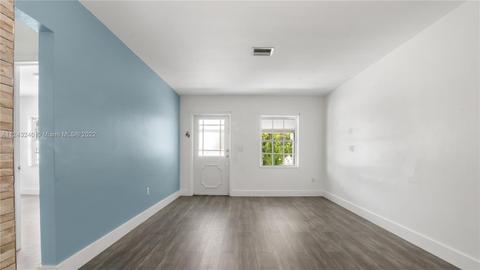 315 E 42nd St, Hialeah, FL 33013 photo 5