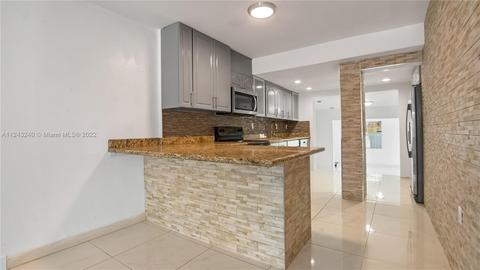 315 E 42nd St, Hialeah, FL 33013 photo 7