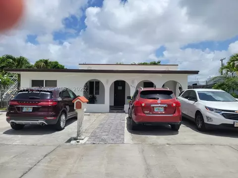 871 E 19th St, Hialeah, FL 33013 photo 1