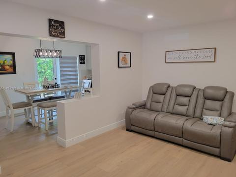 871 E 19th St, Hialeah, FL 33013 photo 5