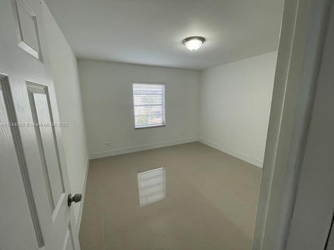 601 E 30th St, Hialeah, FL 33013 photo 12