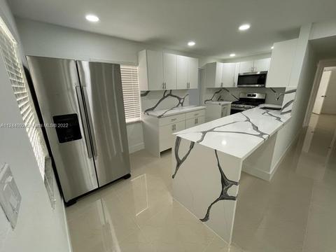 601 E 30th St, Hialeah, FL 33013 photo 6