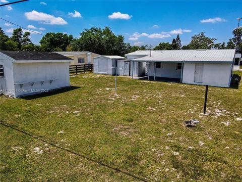 409 Thomas, Frostproof, FL 33843 photo 4