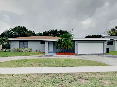 1075 Long Island Ave, Fort Lauderdale, FL 33312