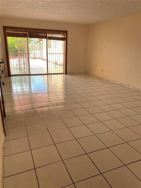 1380 W 69th St, Hialeah, FL 33014 photo 5