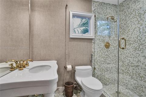 7 Turtle Walk, Key Biscayne, FL 33149 photo 32