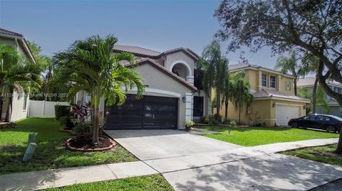 2743 SW 179th Ter, Miramar, FL 33029