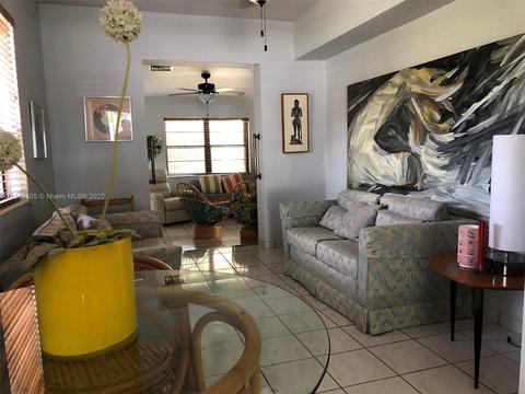 657 W 33rd St, Hialeah, FL 33012 photo 7