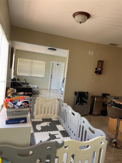 4150 E 8th Ln, Hialeah, FL 33013 photo 20