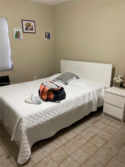 4150 E 8th Ln, Hialeah, FL 33013 photo 16