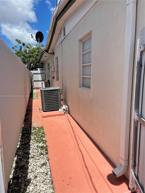 4150 E 8th Ln, Hialeah, FL 33013 photo 27