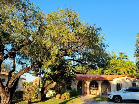 29 S Royal Poinciana Blvd, Miami Springs, FL 33166