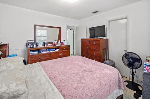 729 E 23rd St, Hialeah, FL 33013 photo 10