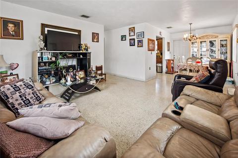 729 E 23rd St, Hialeah, FL 33013 photo 4