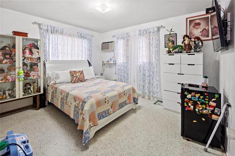 729 E 23rd St, Hialeah, FL 33013 photo 12