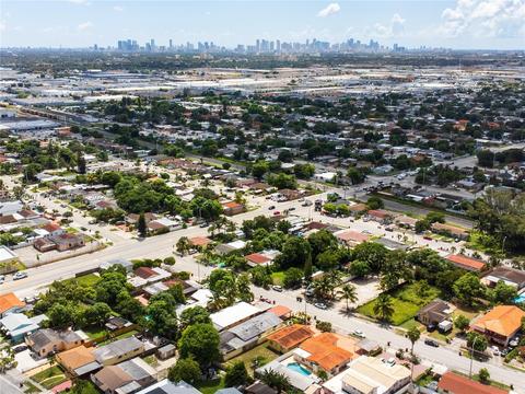 729 E 23rd St, Hialeah, FL 33013 photo 17