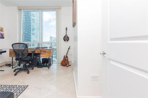480 NE 30th St #1105, Miami, FL 33137 photo 17