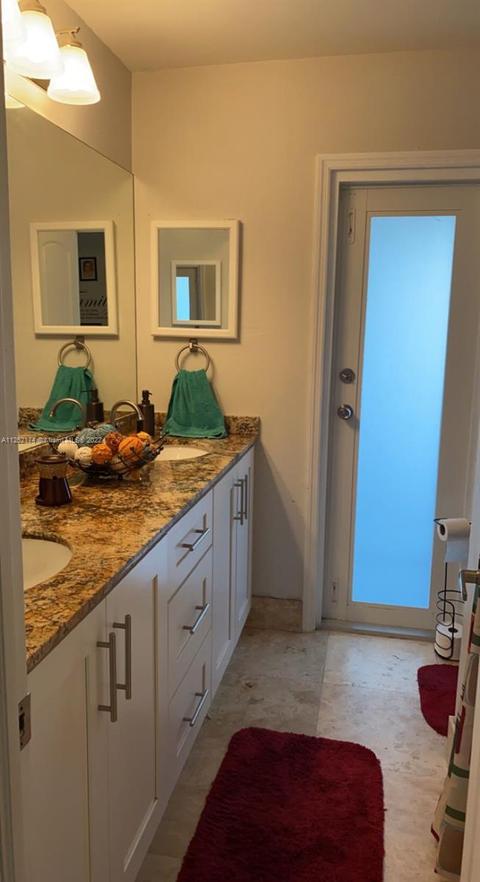 8400 Menteith Ter, Miami Lakes, FL 33016 photo 16
