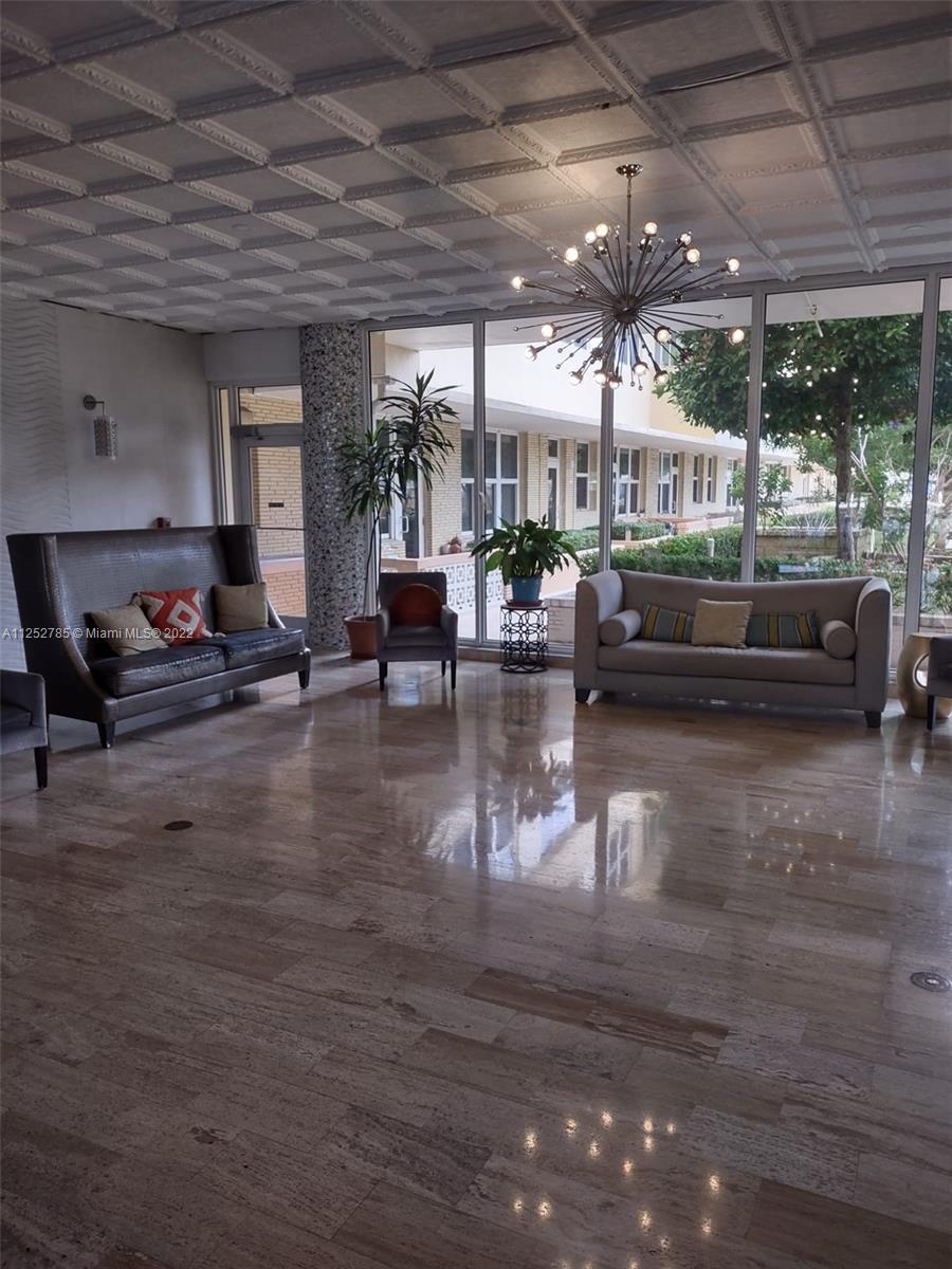 4747 Collins Ave Unit 401  