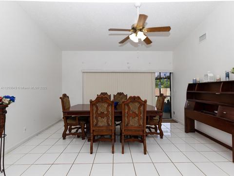 5140 E Lakes Dr, Pompano Beach, FL 33064 photo 10