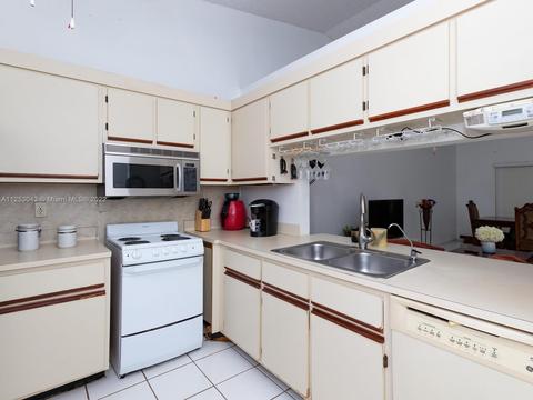 5140 E Lakes Dr, Pompano Beach, FL 33064 photo 20