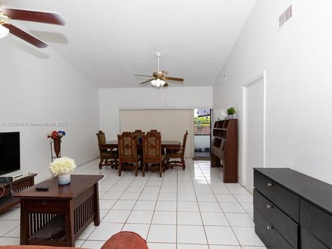 5140 E Lakes Dr, Pompano Beach, FL 33064 photo 6