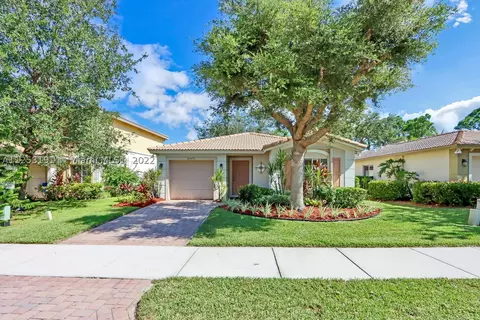 4370 SE Graham Dr, Stuart, FL 34997 photo 1