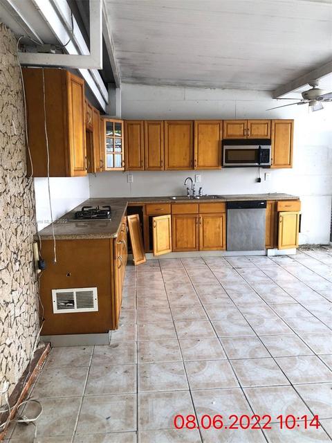 322 E 64th St, Hialeah, FL 33013 photo 7