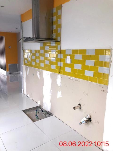 322 E 64th St, Hialeah, FL 33013 photo 9