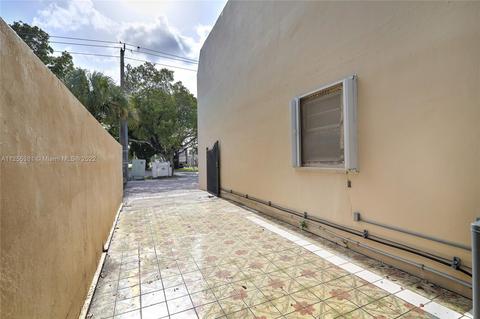 7135 W 3rd Ct, Hialeah, FL 33014 photo 15