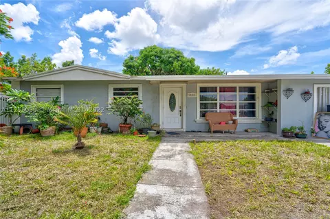 5000 NW 180th Ter, Miami Gardens, FL 33055 photo 1