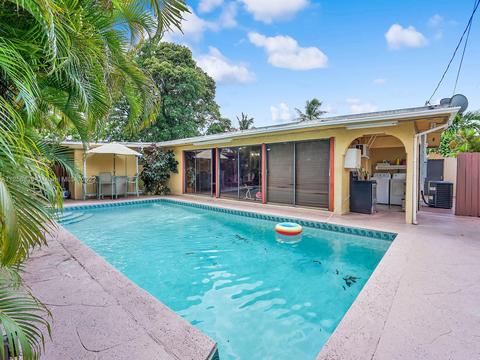 1061 W 59th Pl, Hialeah, FL 33012 photo 27