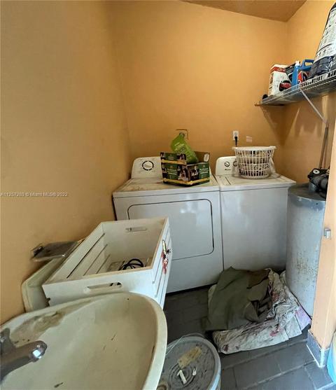 572 E 38th St, Hialeah, FL 33013 photo 15