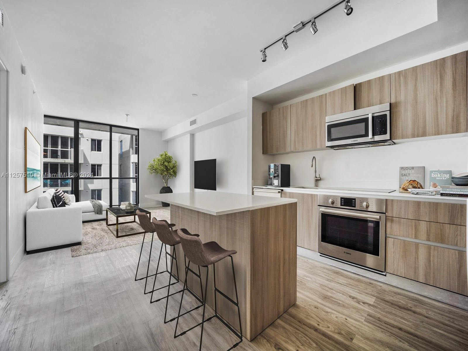 201 SW 17th Rd Unit 703  