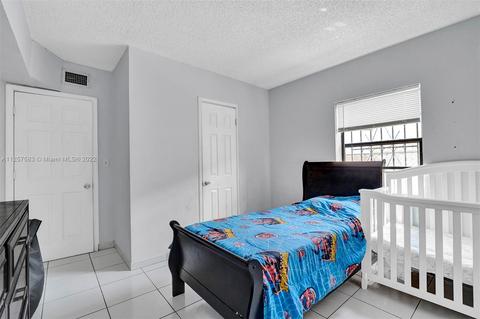554 E 40th St, Hialeah, FL 33013 photo 19