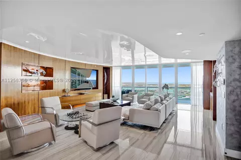 1000 S Pointe Dr #3402, Miami Beach, FL 33139